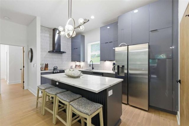 977 Fleetwood Circle, Atlanta, GA 30311