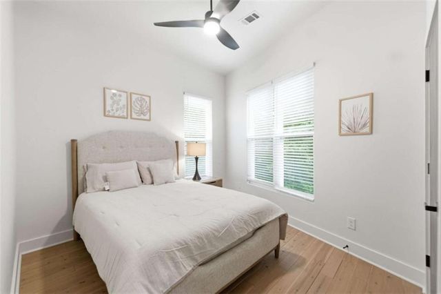 977 Fleetwood Circle, Atlanta, GA 30311