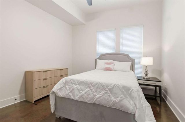 977 Fleetwood Circle, Atlanta, GA 30311