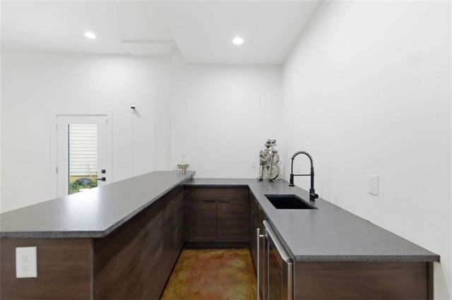 977 Fleetwood Circle, Atlanta, GA 30311