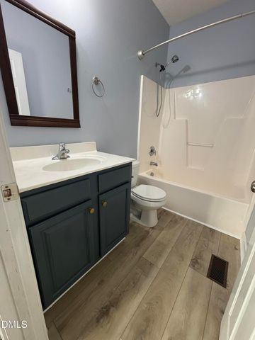 3031 Old School Road, Four Oaks, NC 27524