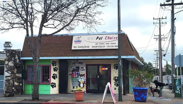 4203 Macarthur Blvd, Oakland, CA 94601