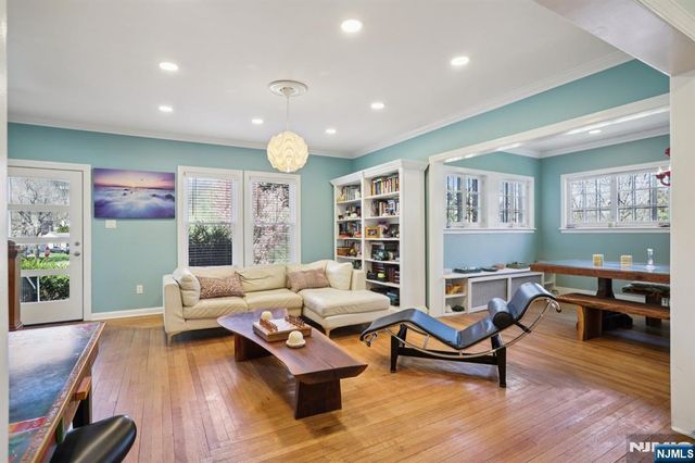29 Park Avenue, Newton, NJ 07860