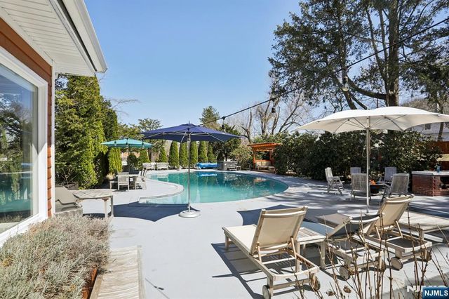 29 Park Avenue, Newton, NJ 07860