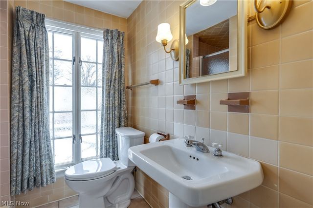 201 E 12th Street, Dover, OH 44622