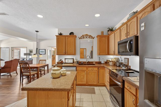 3706 NE Cottonwood Lane, Ankeny, IA 50021