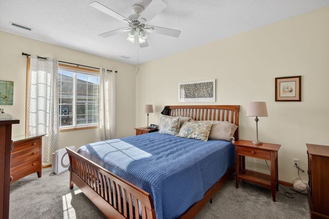 3706 NE Cottonwood Lane, Ankeny, IA 50021