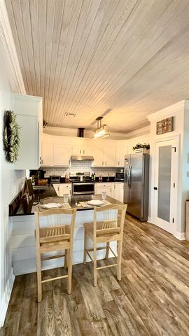 207 Woodwind Dr, Houma, LA 70360