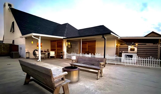 207 Woodwind Dr, Houma, LA 70360