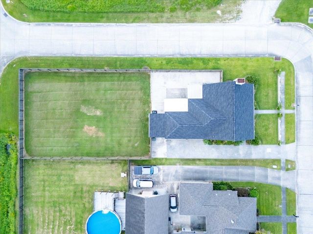 207 Woodwind Dr, Houma, LA 70360