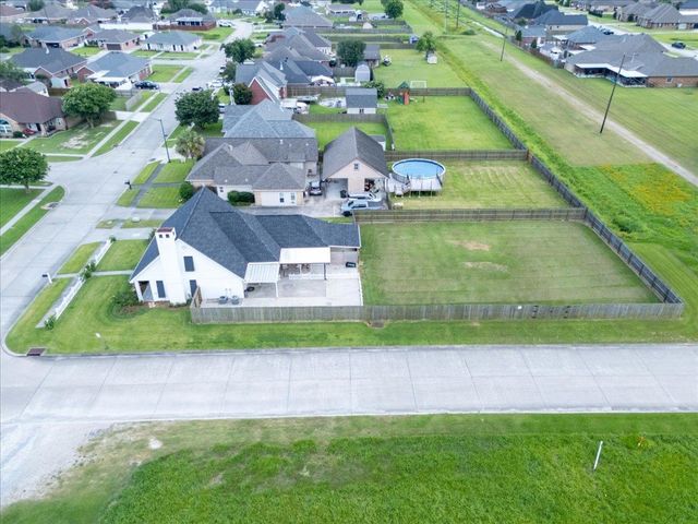 207 Woodwind Dr, Houma, LA 70360