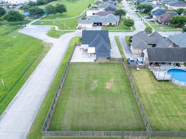 207 Woodwind Dr, Houma, LA 70360