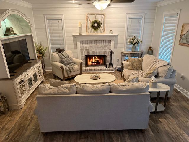 207 Woodwind Dr, Houma, LA 70360