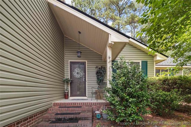 5702 Paradise Court, Fayetteville, NC 28314