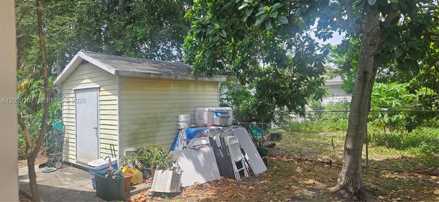 5955 NW 18th Avenue, Miami, FL 33142
