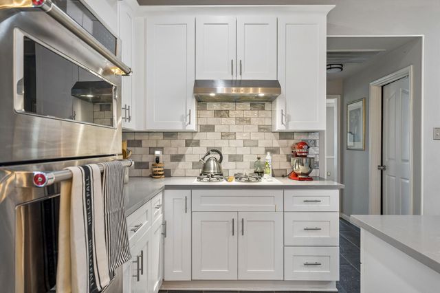 6804 Robert Dixon DR, Austin, TX 78749