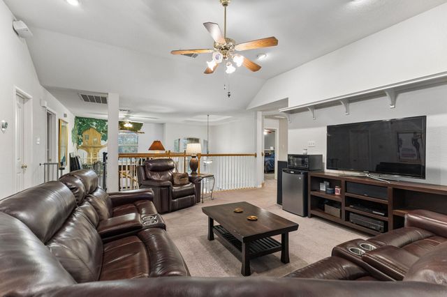 6804 Robert Dixon DR, Austin, TX 78749