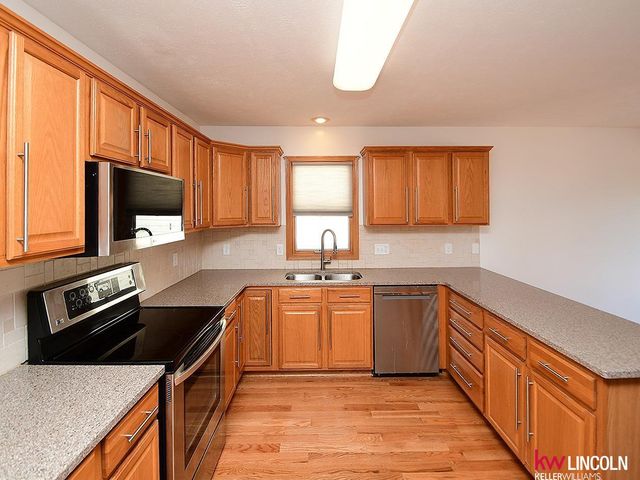 7550 Brummond Drive, Lincoln, NE 68516