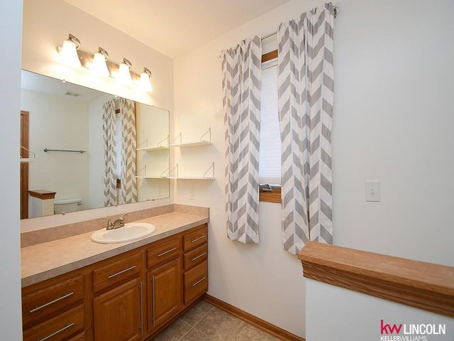 7550 Brummond Drive, Lincoln, NE 68516