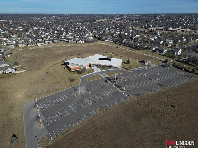 7550 Brummond Drive, Lincoln, NE 68516