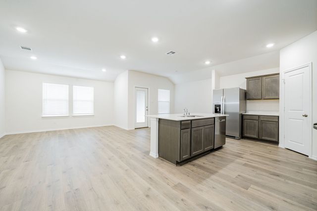 2139 Thornton Drive, Crandall, TX 75114