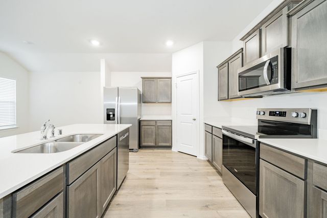 2139 Thornton Drive, Crandall, TX 75114