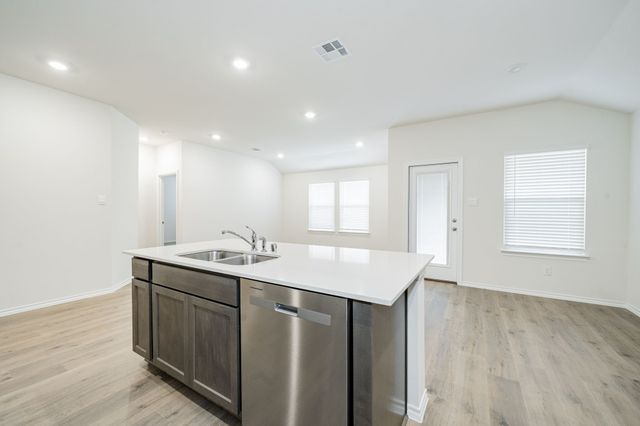 2139 Thornton Drive, Crandall, TX 75114