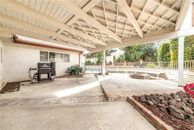 10037 Sunnybrae Avenue, Chatsworth, CA 91311