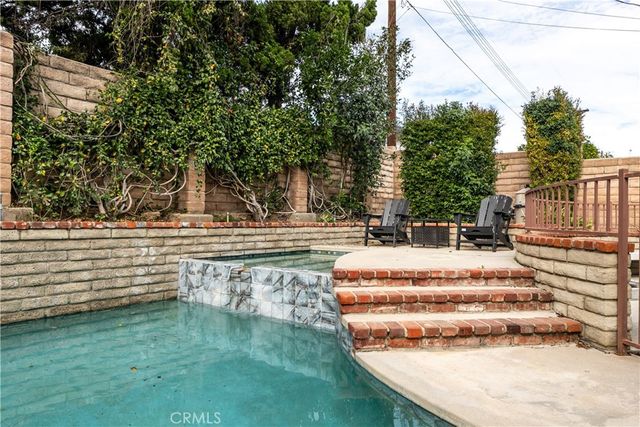 10037 Sunnybrae Avenue, Chatsworth, CA 91311
