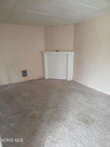 39 Garfield Place, Toledo, OH 43605