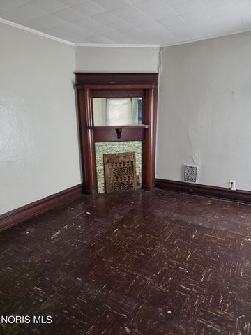 39 Garfield Place, Toledo, OH 43605