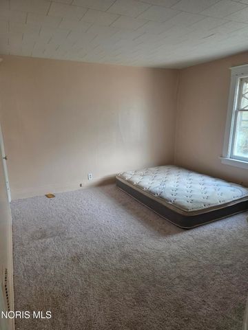 39 Garfield Place, Toledo, OH 43605