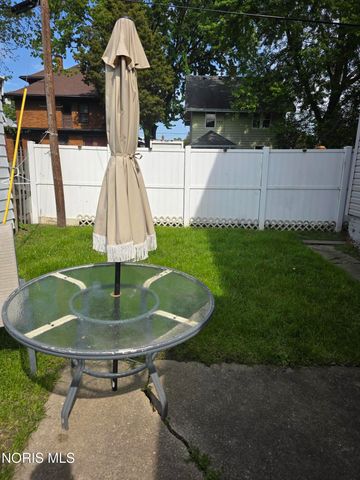 39 Garfield Place, Toledo, OH 43605