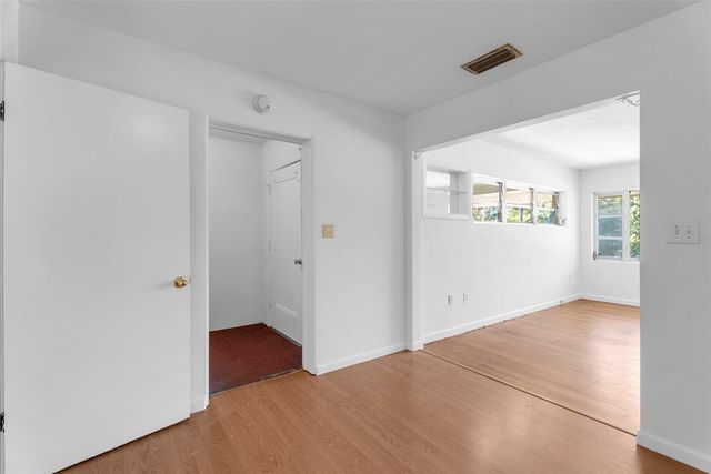 439 W WISCONSIN AVENUE, Deland, FL 32720