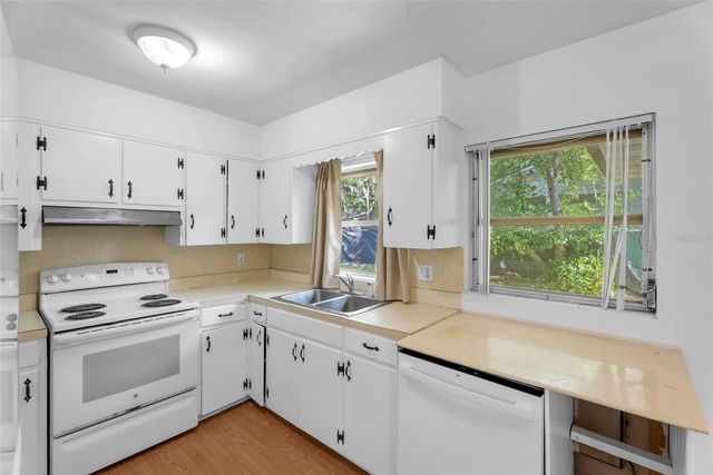 439 W WISCONSIN AVENUE, Deland, FL 32720