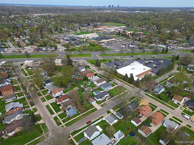 19361 Wakenden, Redford, MI 48240