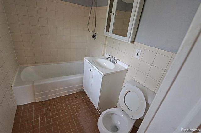 19361 Wakenden, Redford, MI 48240