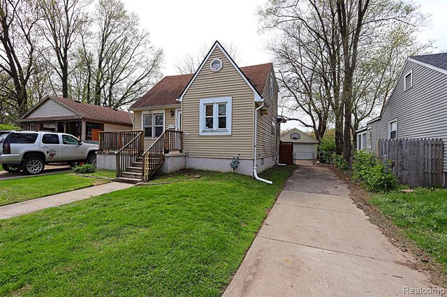 19361 Wakenden, Redford, MI 48240