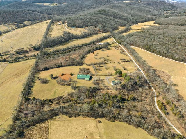 8009 Palmore Hollow Pvt Ln, Nolensville, TN 37135