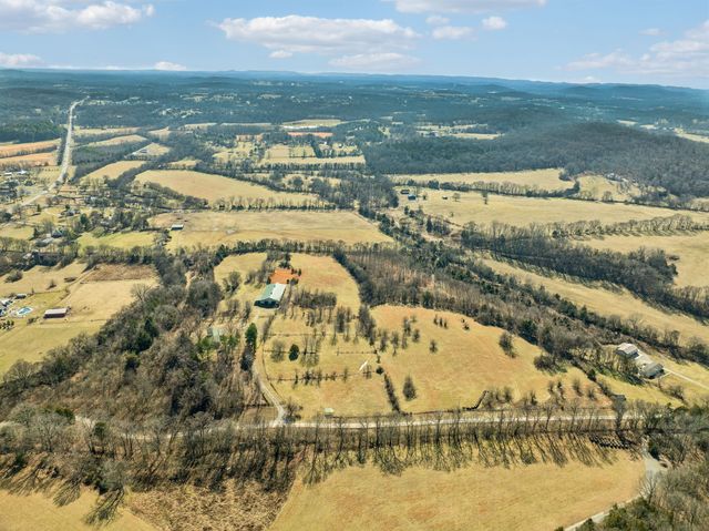 8009 Palmore Hollow Pvt Ln, Nolensville, TN 37135