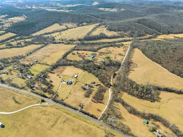 8009 Palmore Hollow Pvt Ln, Nolensville, TN 37135