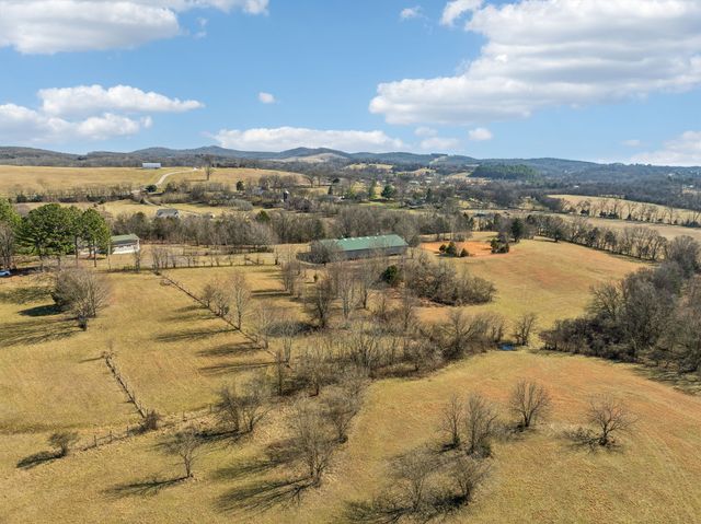 8009 Palmore Hollow Pvt Ln, Nolensville, TN 37135