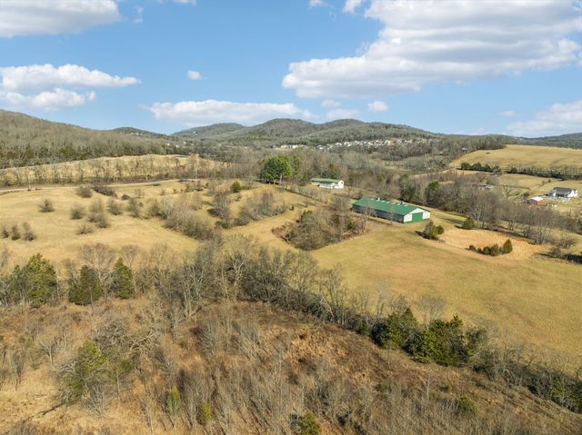 8009 Palmore Hollow Pvt Ln, Nolensville, TN 37135