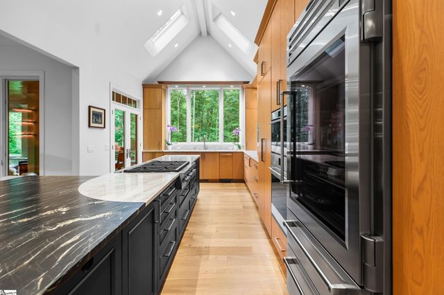 2 Brown Deer Trail, Travelers Rest, SC 29690