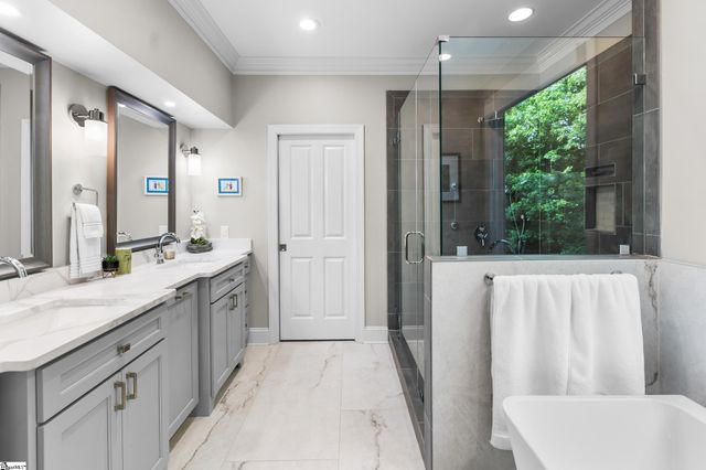 2 Brown Deer Trail, Travelers Rest, SC 29690