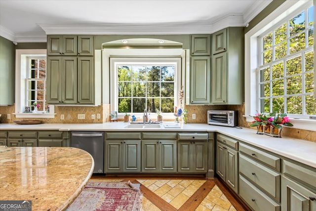 2727 Ingleside Avenue, Macon, GA 31204