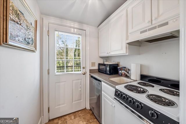 2727 Ingleside Avenue, Macon, GA 31204