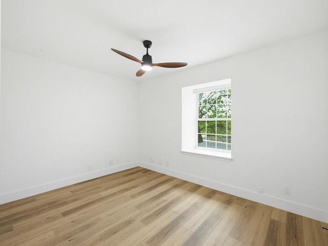 7801 Shoal Creek Blvd BLVD 137, Austin, TX 78757