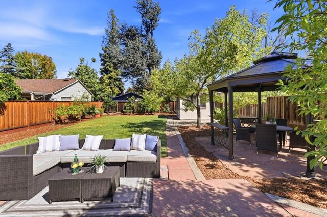 157 Central Avenue, Redwood City, CA 94061