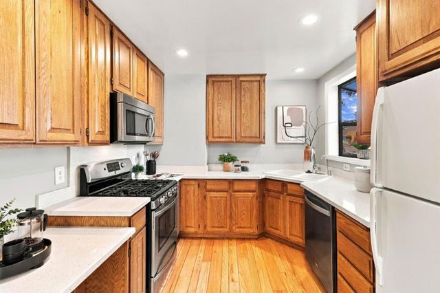 157 Central Avenue, Redwood City, CA 94061